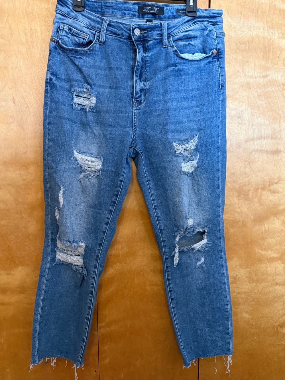 Judy Blue Medium Blue Distressed Ankle Jeans